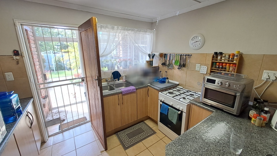 2 Bedroom Property for Sale in Fleurdal Free State